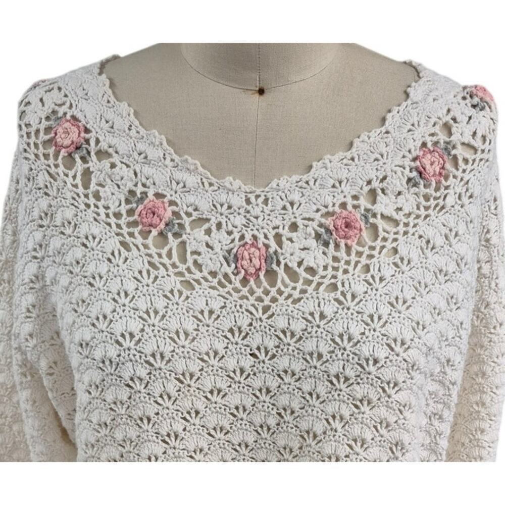 Shenanigans Hand Knit  Cotton Scallop Stitch Rosette Sweater 3D L Cottage Core